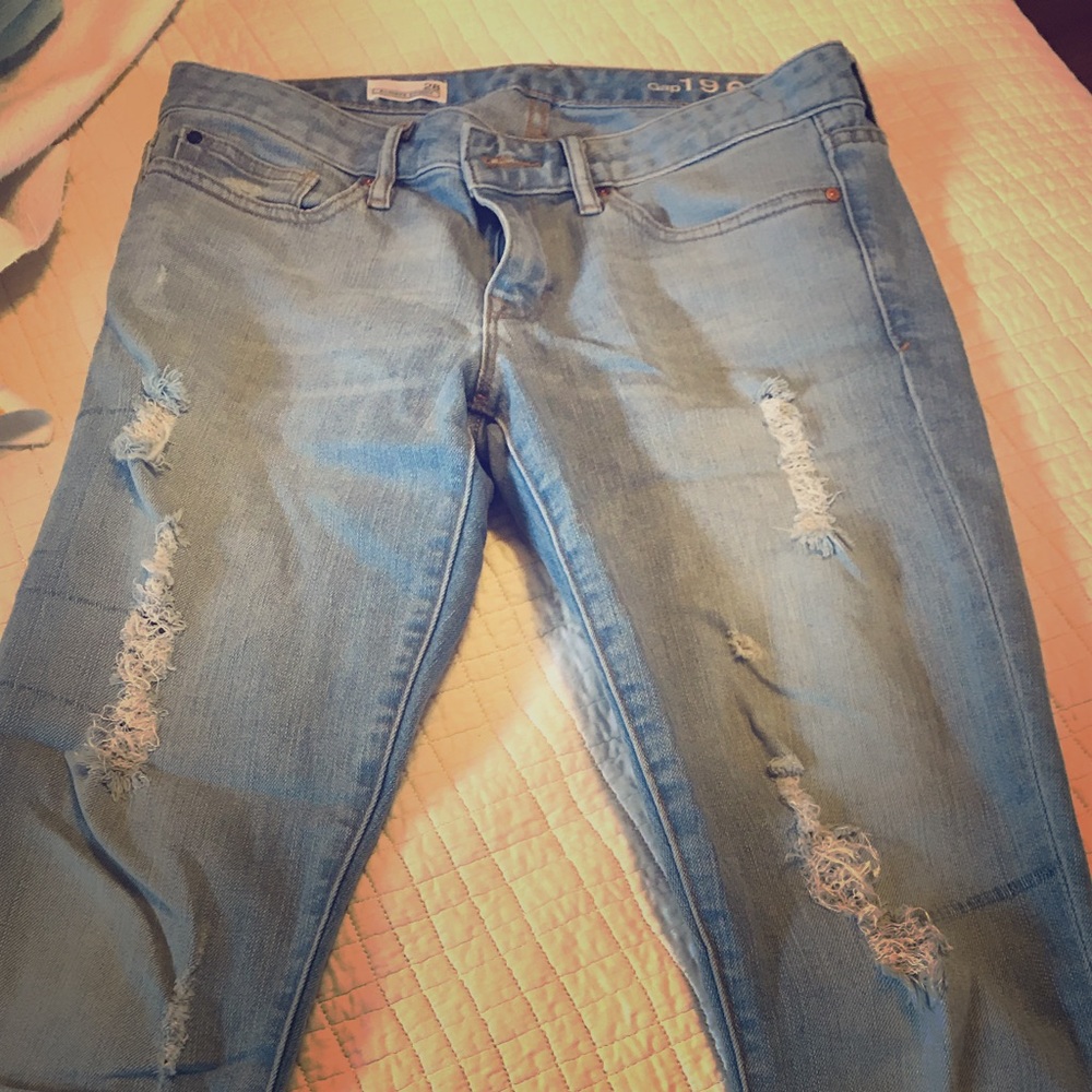 SOLD Gap Always Skinny distressed jeans
